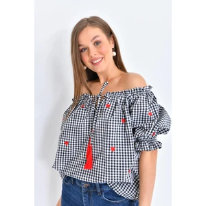 Siyah Pötikare Yakası Fırfırlı Oversize Dokuma Bluz