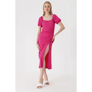 2396 Yırtmaçlı Yazlık Örme Elbise - Fuşya