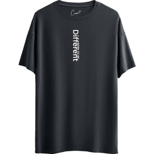 Pamuklu Different Baskılı Siyah Oversize Tişört