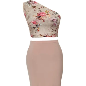 Due Stelle Kadın Tek Omuz Desenli Crop Bluz Çiçekli Bej