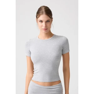 Los Ojos x Melodi Gri Melanj Bedene Oturan Tişört Short Fitted