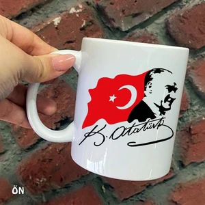 Hediyeci Abla Size Özel Atatürk Türk Bayraklı Seramik Baskılı Kupa Bardaklar