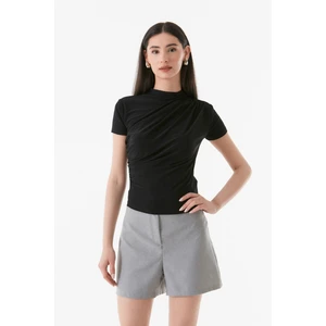 Basic Yanları Büzgülü Bluz