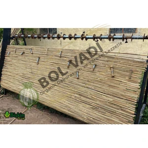 Reed Fence Çelik Tel El Örgülü Doğal Kamış Çit Balkon Çiti Hasır Bambu Çit Bahçe Çiti Ve Gölgelik Dekor