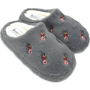 Karla Nakışlı Kadın Ev Terliği