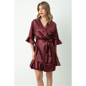 Kuşaklı Fırfırlı Saten Sabahlık Kadınlar İçin Şık Tasarım ve Rahat Kullanım