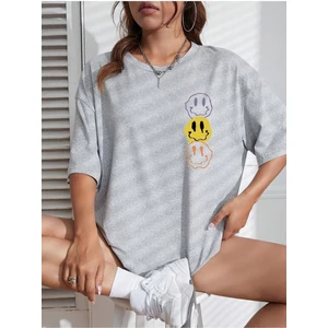 Kadın Gülen Yüz Baskılı Bisiklet Yaka Salaş Oversize Boyfriend Gri T-Shirt