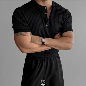 Tarz Cool Erkek Hakim Yaka Düğmeli Triko T-Shirt