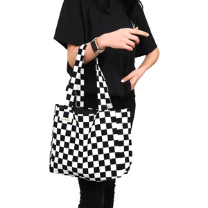 Arda Ege Siyah Beyaz Damalı Kanvas Bez Çanta