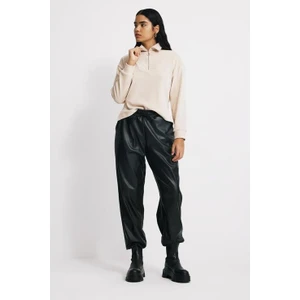 Dik Yaka Fermuarlı Kadife Sweatshirt