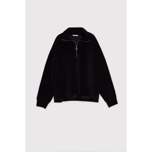 Dik Yaka Fermuarlı Kadife Sweatshirt