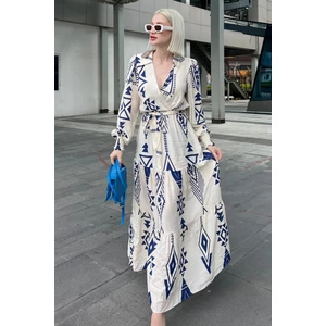 Beyaz Desenli Kruvaze Yaka Uzun Kadın Elbise MG2052