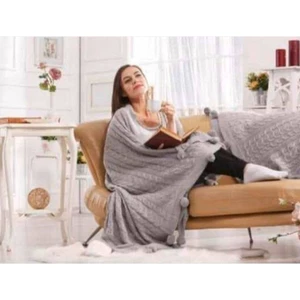 Baladi Home Ponponlu Triko Tv-Diz Battaniyesi 130*170 cm ve Koltuk Için   Triko