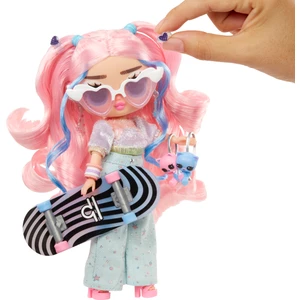 Tweens Seri 5 Flora Moon Bebeği