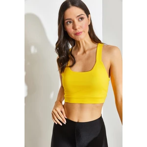 Kadın Sporcu Crop Atlet