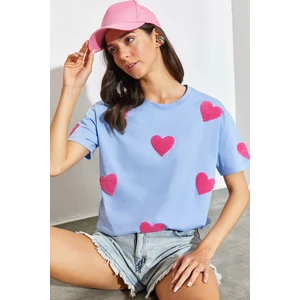 Kadın Süzene Kalp Nakışlı Basic T-Shirt