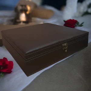 10 Bölmeli Ahşap Deri Kaplamalı Aksesuar Takı saat Kutusu