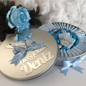 Bebek Çikolatası Aynalı Kutuda 50 Adet Erkek -Gümüş Yıldız Model Pleksi
