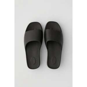 Siyah Yüksek Taban Platform Eva Terlik Kadın Plaj ve Yazlık Kullanım İçin Konforlu