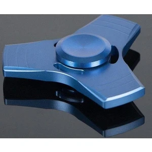 3 Kanat Siyah Çelik Stres Çarkı Uzun Süren Süper Dönüş Hızıyla Eğlendiren %100 Fidget Hand Spinner
