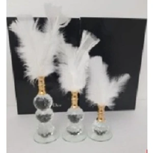 Kristal Beyaz Tüy Dekor Gold Ağızlık Set