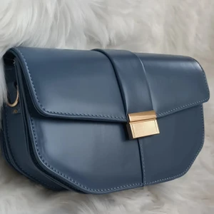 Hegef Bag Kadın Kanvas Askılı Toka Detaylı Üç Bölmeli Omuz Çantası