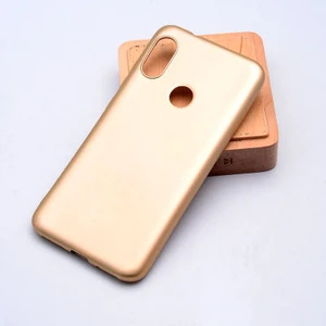 Techno Guru Xiaomi Mi A2 Lite Için Esnek ve Şık Soft Premier Silikon Kılıf