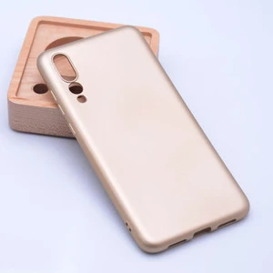Techno Guru Huawei P20 Pro Için Esnek ve Şık Soft Premier Silikon Kılıf