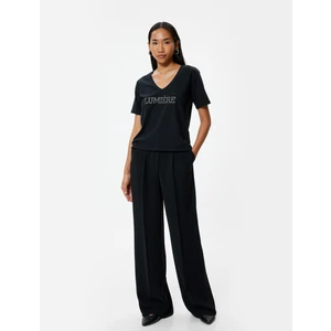 V Yaka Tişört Taşlı Kısa Kollu Pamuklu