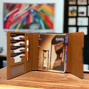 Eren Ofis 2026 Yeni Yıl Tarihli Lüx Ajanda Manyetik Kilitli Organizer Termo Deri - Kişiye Özel Isimli