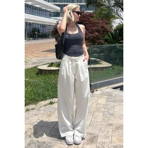 Beyaz Yüksek Bel Rahat Kesim Bol Paça Pantolon Mg2120