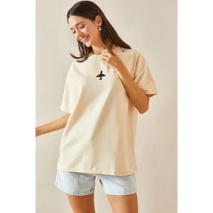 Bej Bisiklet Yaka Yazılı Oversize Tshirt 5YXK1-48701-25