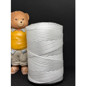 Polyester 4mm 200 Gr