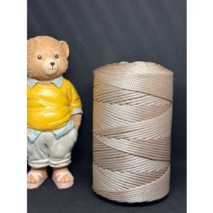 Polyester 4mm 200 gr