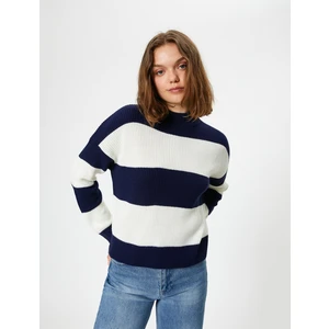 Triko Kazak Dik Yaka Uzun Kollu Akrilik Kumaş