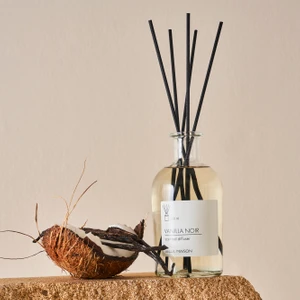 Bella Maison Vanilya Noir Çubuklu Oda Kokusu 250 ml – Kalıcı Vanilya Esansı, Şık Beyaz Cam Şişe Tasarımı