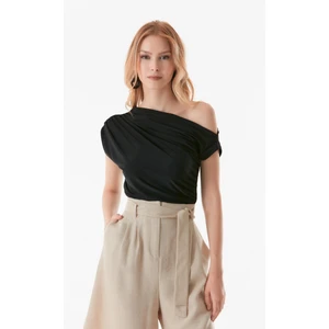 Tek Omuz Yanları Büzgülü Bluz