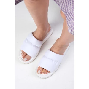 Mio Gusto Marina Beyaz Renk Küt Burunlu Büzgülü Şişme Bantlı Kadın Düz Terlik