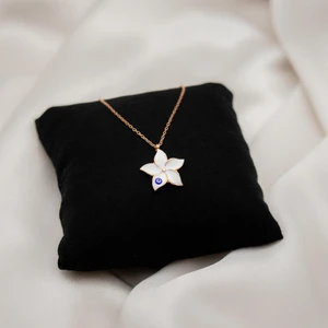 Madam Matmazel Nazar Boncuklu Çiçek Model Mineli Gümüş Kadın Kolye, 925 Ayar, Hediyelik