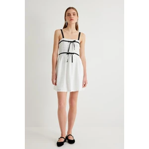 x Tuba Ünsal - Fiyonklu Mini Fisto Elbise 4SAL80200IK