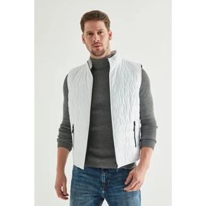 D'S Damat Regular Fit Beyaz Mevsimlik Yelek Mont 7HF07ORT42611