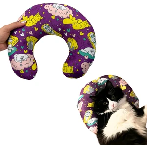 Pisipisiesta Kedi Yastığı Mor Renkli Kedi Sarılma ve Uyku Minderi 30 cm Kedi Uyku Oyuncağı