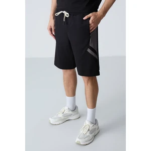 Air Jones Siyah Pamuklu Kalın Yumuşak Dokulu Standart Fit Basic Erkek Şort  - 81281