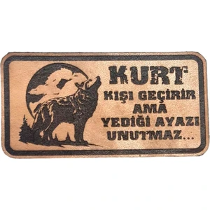 Seyhan Askeri Malzeme Kurt Kışı Geçirir Ama Yediği Ayazı Unutmaz -Dikdörtgen  Deri Peç - Arma - Wolf Leather Patch