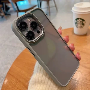 Apple iPhone 15 Pro Max Titanyum Sararmaz Mika Metal Kamera Çerçeveli Korumalı Yanları Silikon Kılıf
