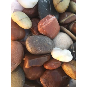 Karışık Doğal Çakıl Taşı 2-5 cm Iriliğinde Akvaryum Teraryum Saksı Süslemeleri Için 1 kg