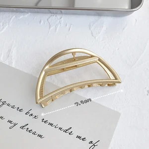 Pençe Model Kadın Gold Metal Mandal Toka - Orta Boy Sıkı Toplayan Lüks Mandal Saç Tokası