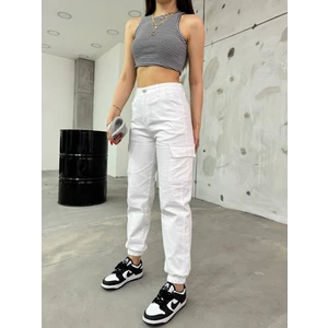 Beyaz Kargo Cepli Gabardin Kumaş Pantolon