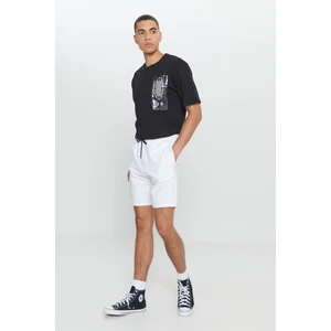 AC&Co / Altınyıldız Classics Erkek Beyaz Standart Fit Normal Kesim Pamuklu Esnek Örme Şort