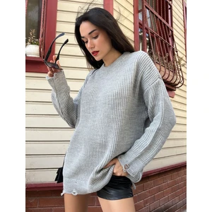 Açık Gri Uzun Yırtıklı Oversize Triko Kazak 26031